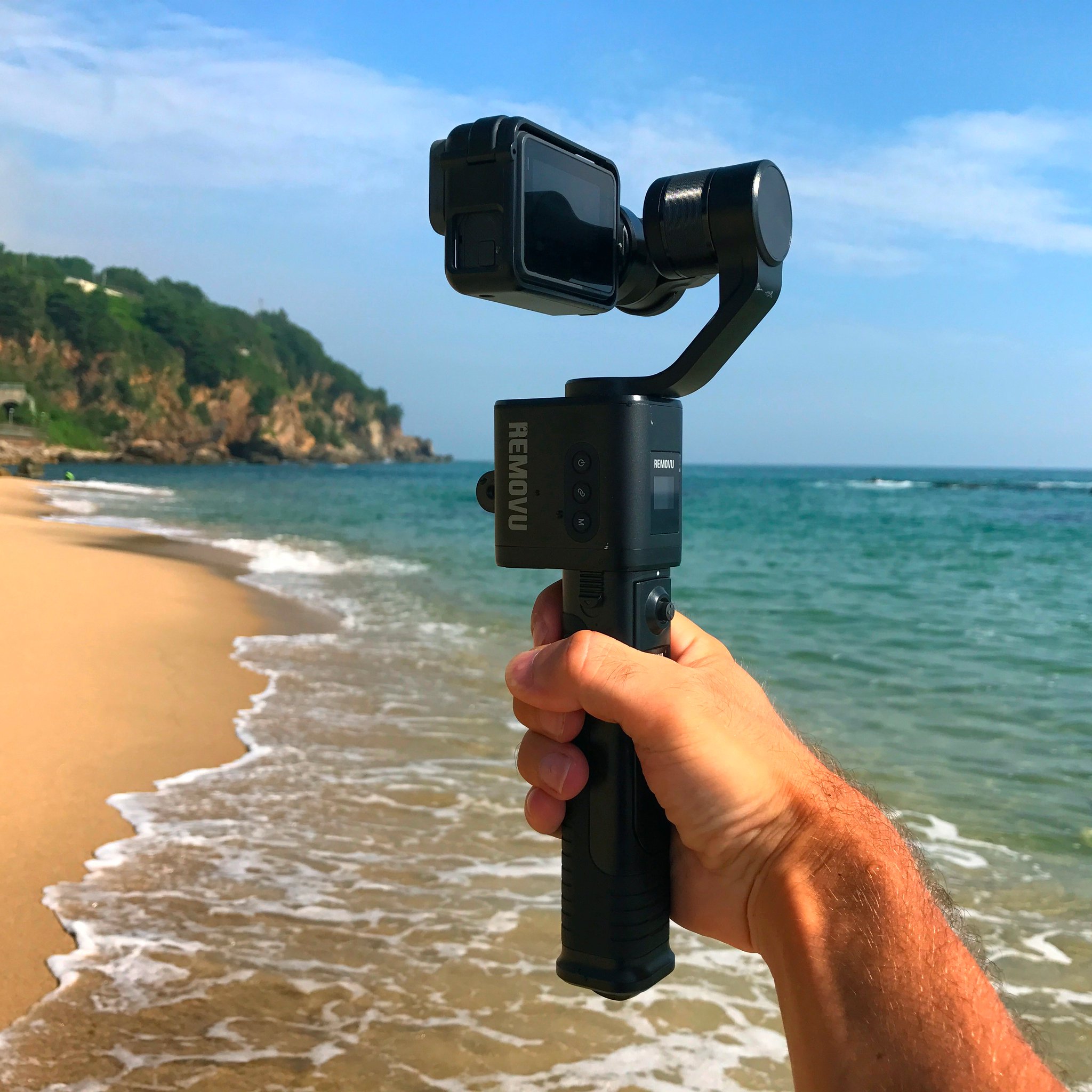REMOVU S1 Splashproof GoPro Gimbal on the beach