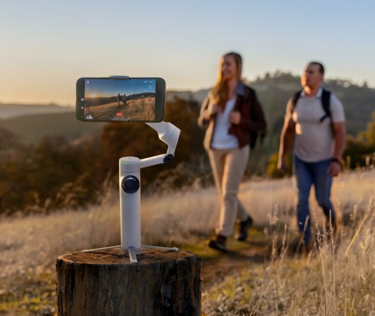 Insta360 Flow 2 Pro gimbal